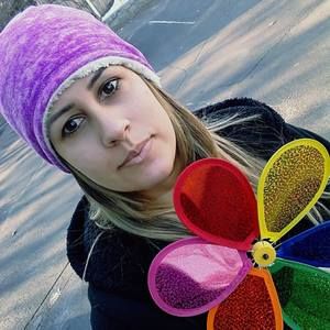 Meet your Posher, Marília